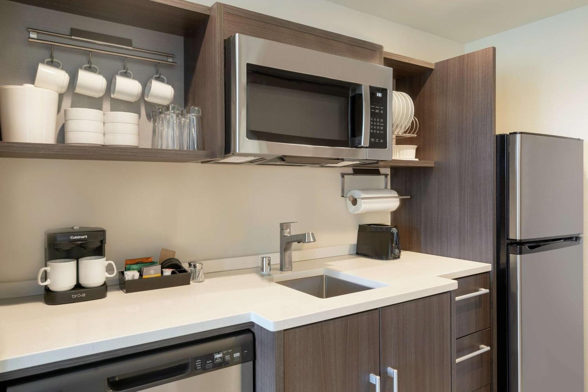 Home2 By Hilton Woodland Hills Angeles Hotel Los Angeles